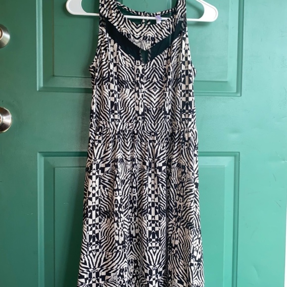 Xhilaration size medium ladies lightweight dress - Picture 3 of 7